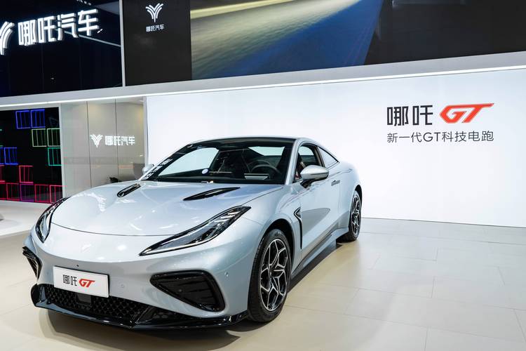 惠州惠阳区启集博企业管理咨询哪吒汽车在智能汽车领域的表现，领途汽车在新能源汽车市场中的影响力